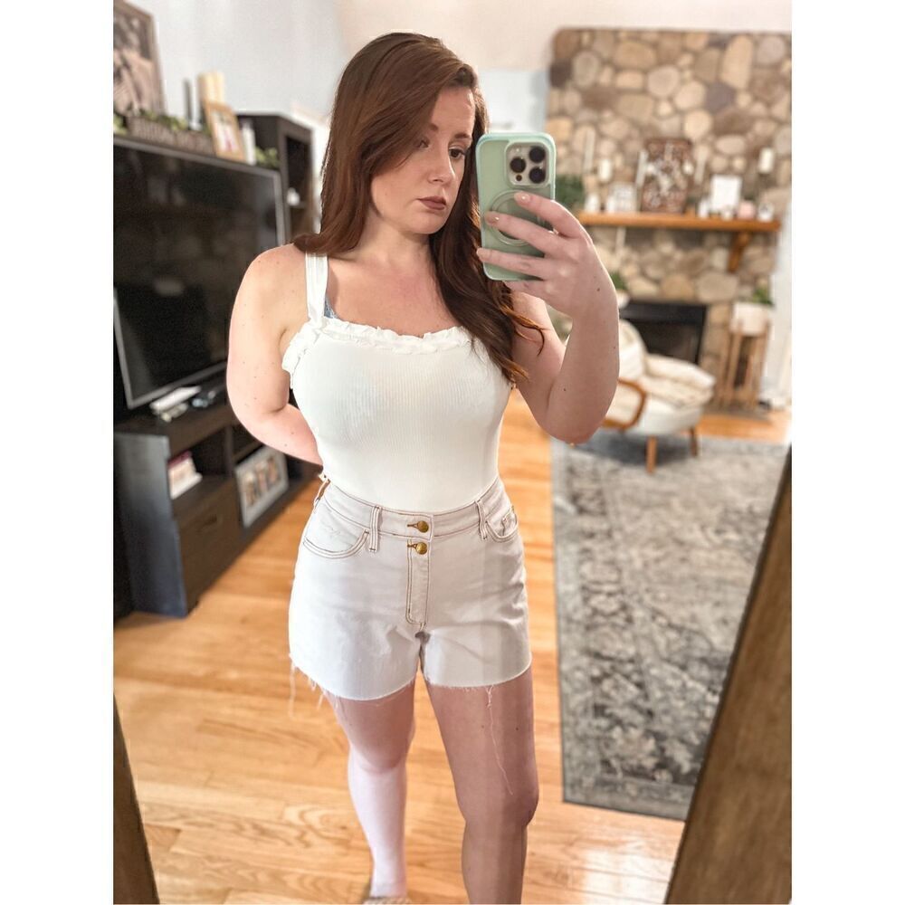 Universal thread denim shorts NWT